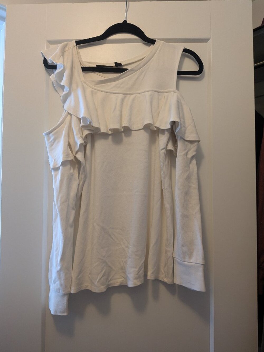 Halogen cold shoulder, asymmetric ruffled long sleeve top - size small